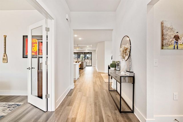 7600 Hillock TER, Austin, TX 78744