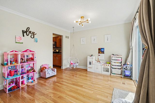 3603 Woodcliff Drive, Kalamazoo, MI 49008