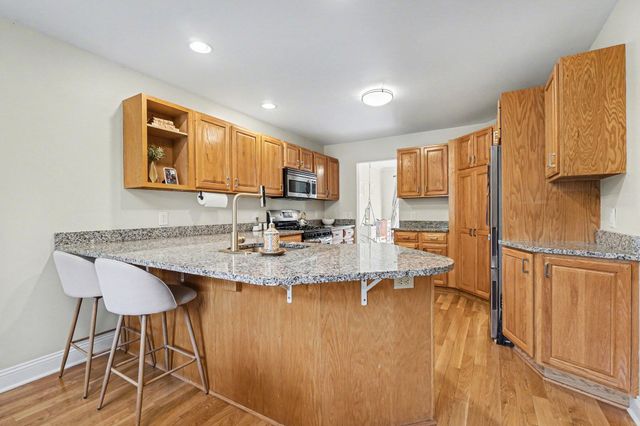 3603 Woodcliff Drive, Kalamazoo, MI 49008