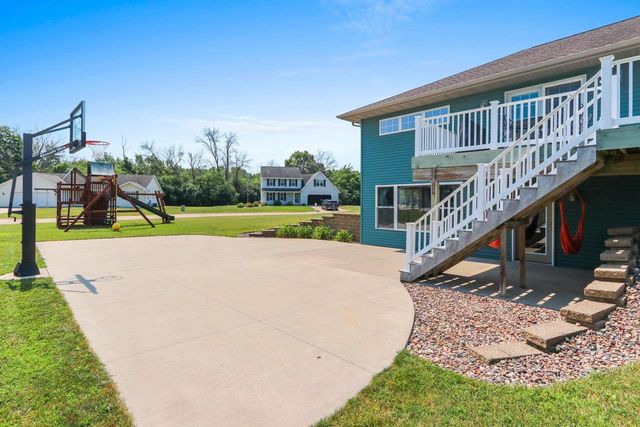 1041 SYMPHONY BOULEVARD, Neenah, WI 54956