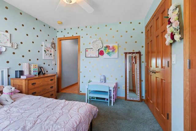 1041 SYMPHONY BOULEVARD, Neenah, WI 54956