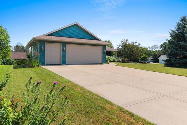 1041 SYMPHONY BOULEVARD, Neenah, WI 54956