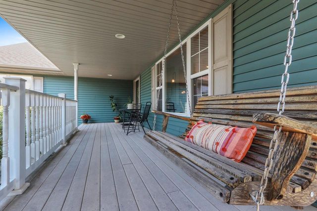 1041 SYMPHONY BOULEVARD, Neenah, WI 54956