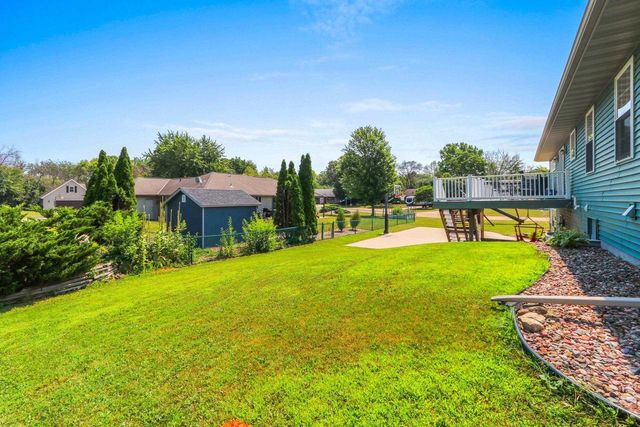 1041 SYMPHONY BOULEVARD, Neenah, WI 54956