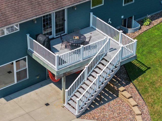 1041 SYMPHONY BOULEVARD, Neenah, WI 54956