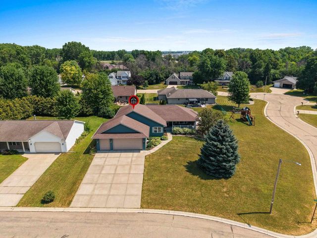 1041 SYMPHONY BOULEVARD, Neenah, WI 54956