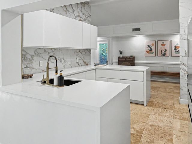 2836 NW 11TH Avenue, Wilton Manors, FL 33311