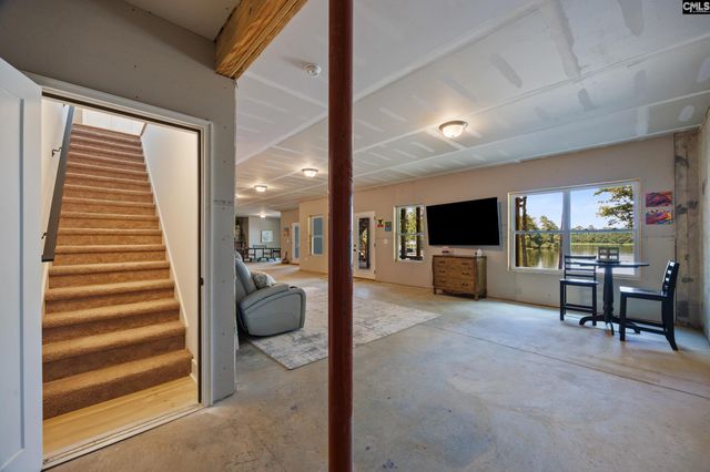 1075 Retreat Way, Ridgeway, SC 29130