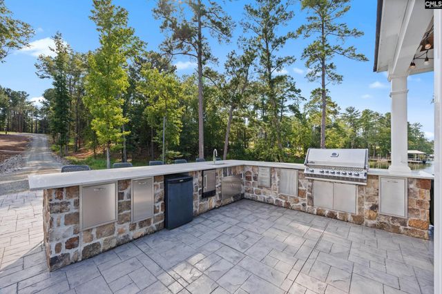 1075 Retreat Way, Ridgeway, SC 29130