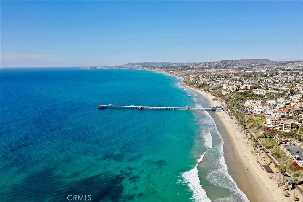 Image 13 of property listing at 111 W Avenida Santiago, San Clemente, CA 92672