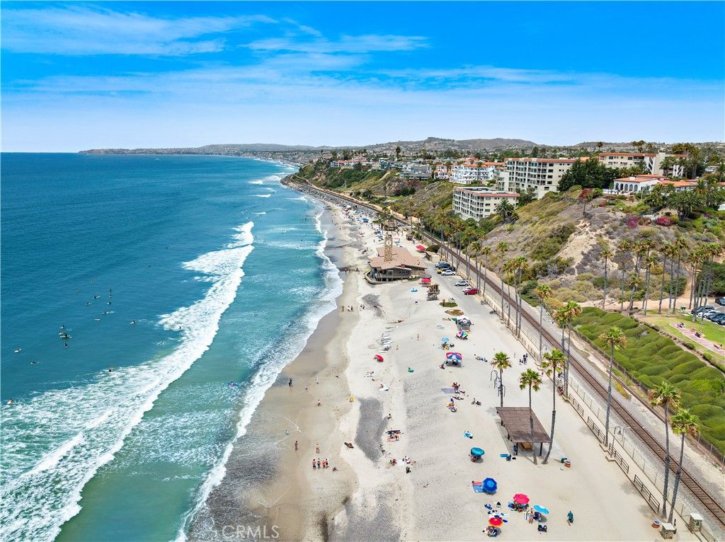 Image 14 of property listing at 111 W Avenida Santiago, San Clemente, CA 92672