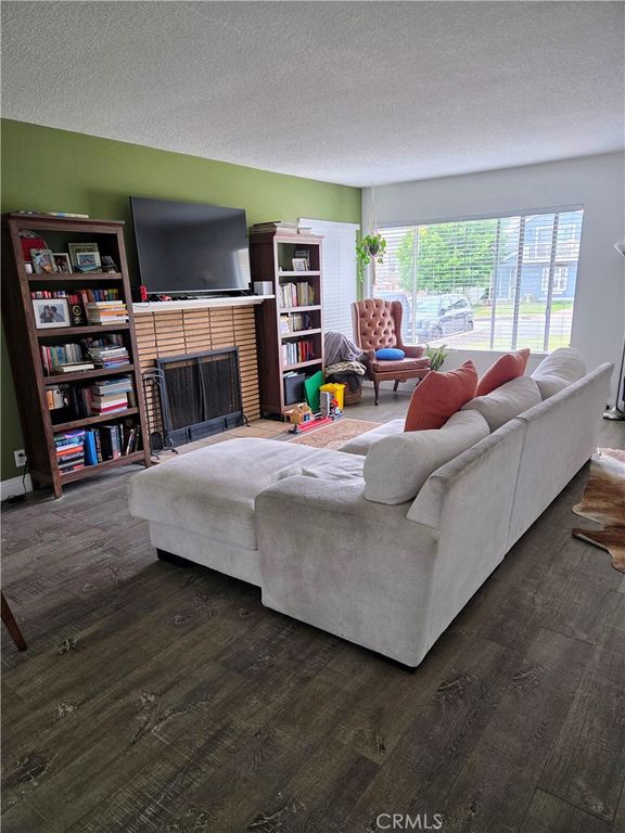 Image 2 of property listing at 111 W Avenida Santiago, San Clemente, CA 92672