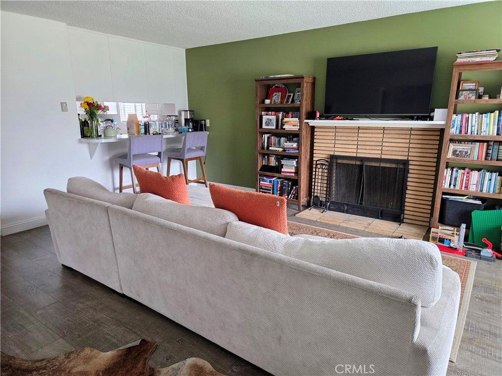 Image 3 of property listing at 111 W Avenida Santiago, San Clemente, CA 92672