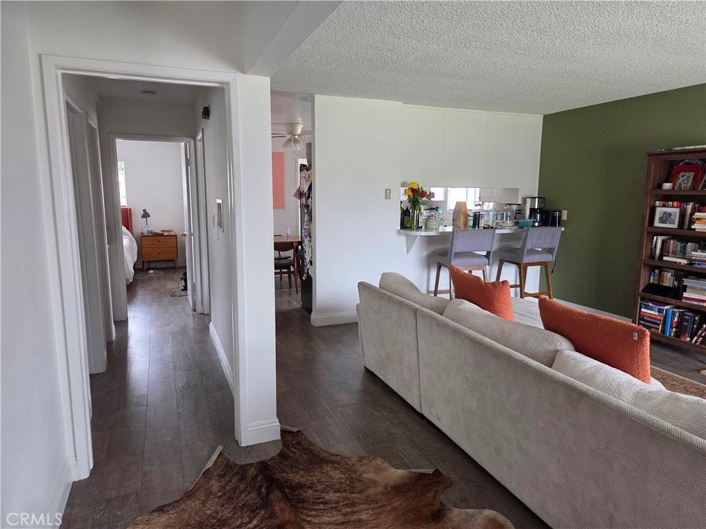 Image 4 of property listing at 111 W Avenida Santiago, San Clemente, CA 92672