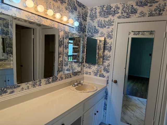 11711 Memorial Drive 143, Houston, TX 77024