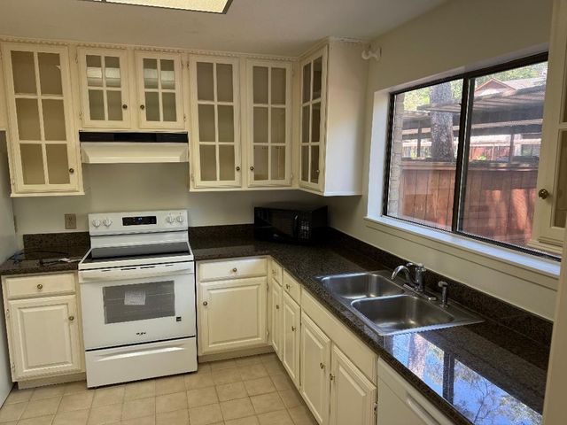 11711 Memorial Drive 143, Houston, TX 77024