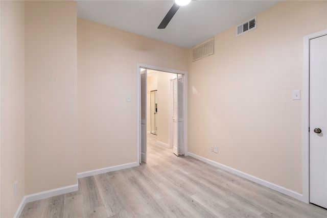 5550 Spring Valley Road H23, Dallas, TX 75254