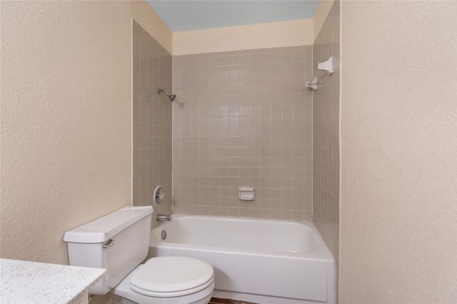 5550 Spring Valley Road H23, Dallas, TX 75254