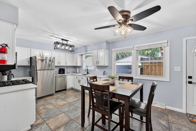 8915 17th AVENUE, Kenosha, WI 53143