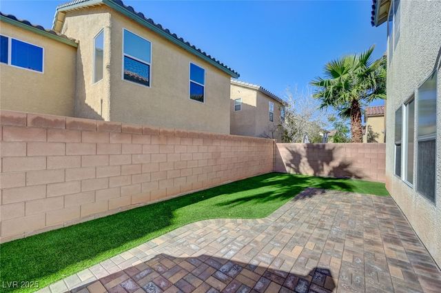 11939 Giles Street, Las Vegas, NV 89183