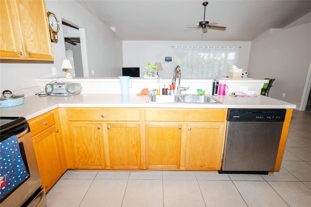 4129 NE 19TH PLACE, Cape Coral, FL 33909