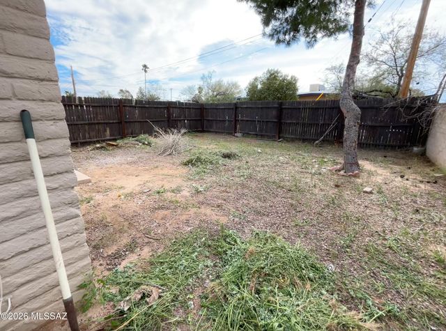 5245 E Camden Street, Tucson, AZ 85712