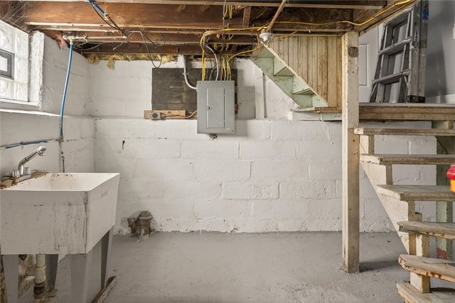 416 Roycroft Drive, Rochester, NY 14621