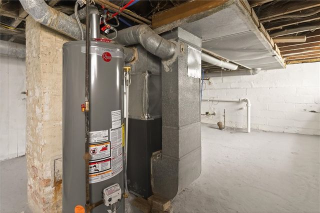 416 Roycroft Drive, Rochester, NY 14621