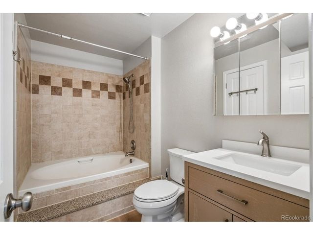 844 S Vance St F, Lakewood, CO 80226