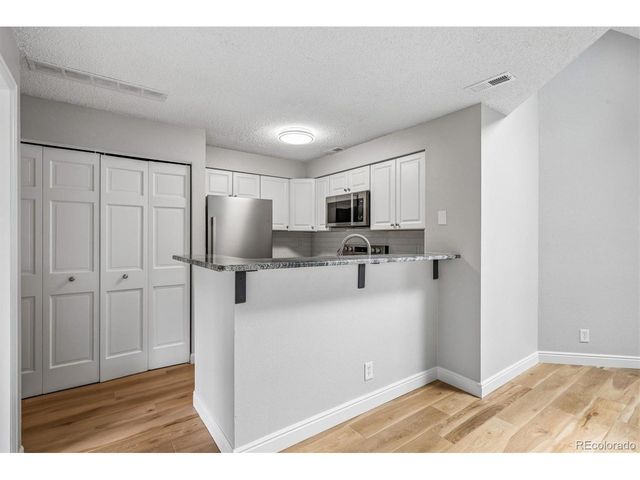 844 S Vance St F, Lakewood, CO 80226