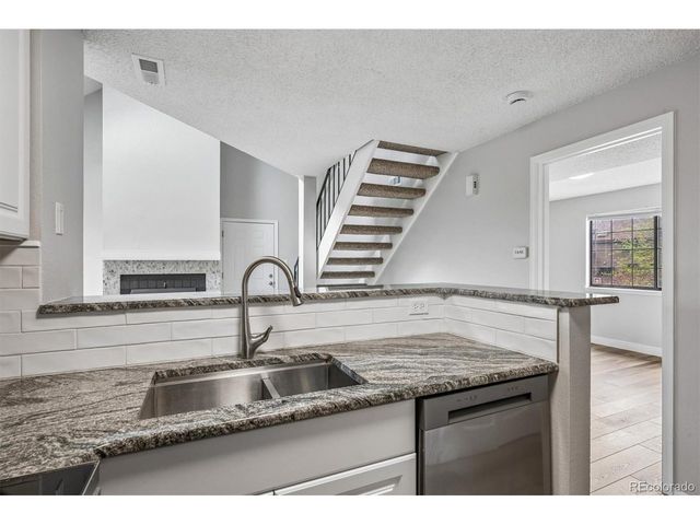 844 S Vance St F, Lakewood, CO 80226