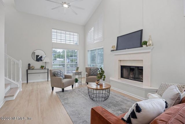 5741 FLORAL Avenue, Jacksonville, FL 32211