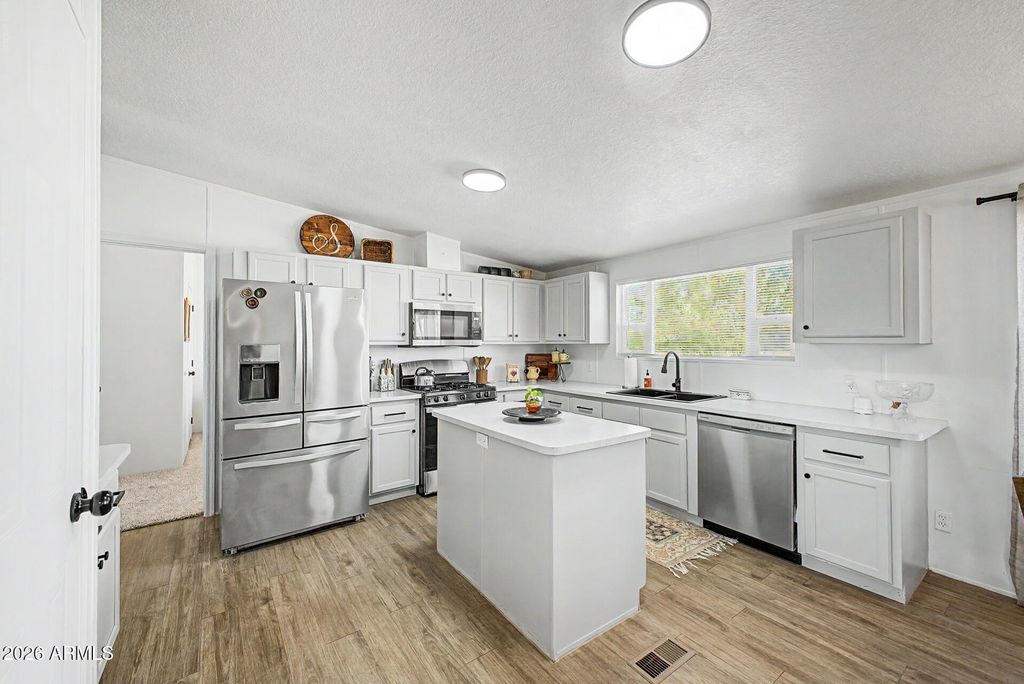 15035 N DOGWOOD Road, Florence, AZ 85132 — exterior