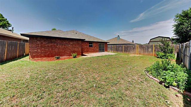 12408 SW 12th Street, Yukon, OK 73099