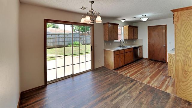12408 SW 12th Street, Yukon, OK 73099