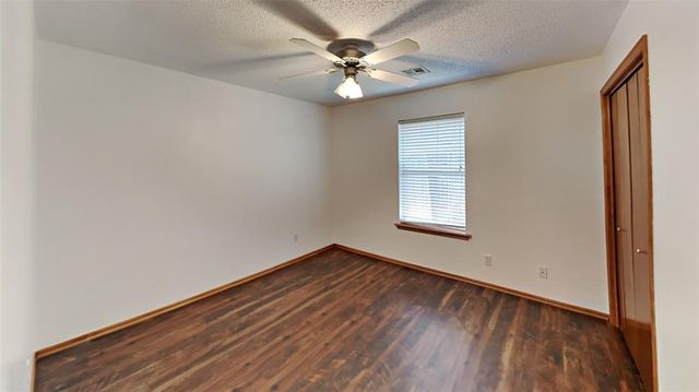 12408 SW 12th Street, Yukon, OK 73099