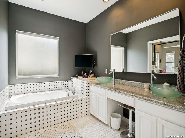 108 Westcourt Ln, San Antonio, TX 78257