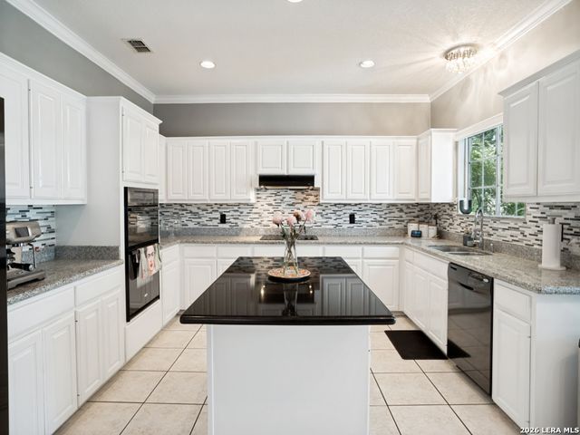 108 Westcourt Ln, San Antonio, TX 78257