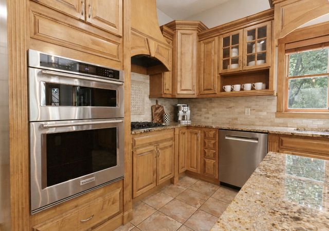 7617 Brooklyn Park Drive, Brooklyn Park, MN 55444