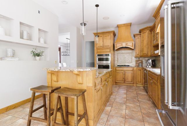 7617 Brooklyn Park Drive, Brooklyn Park, MN 55444