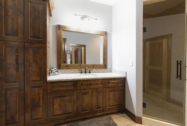 7617 Brooklyn Park Drive, Brooklyn Park, MN 55444