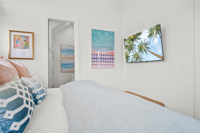 200 Ice Water, Port Aransas, TX 78373