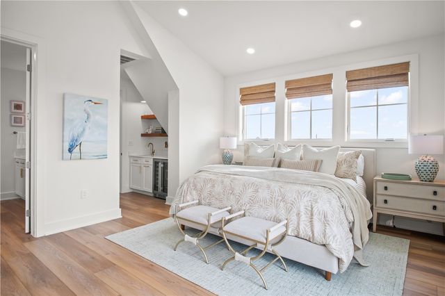 200 Ice Water, Port Aransas, TX 78373