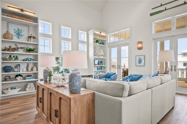 200 Ice Water, Port Aransas, TX 78373