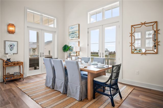 200 Ice Water, Port Aransas, TX 78373