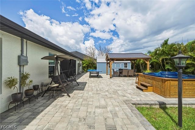 3233 NW 21st ST, Cape Coral, FL 33993