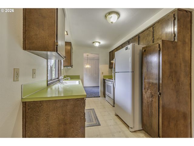 21830 Sw BLAINE St, Beaverton, OR 97003