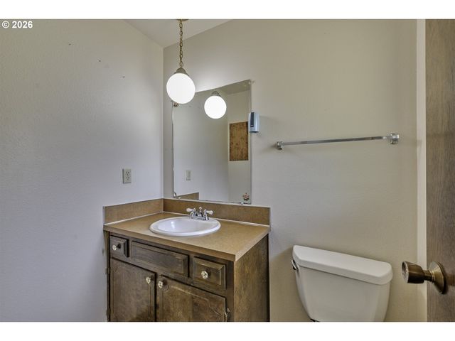 21830 Sw BLAINE St, Beaverton, OR 97003
