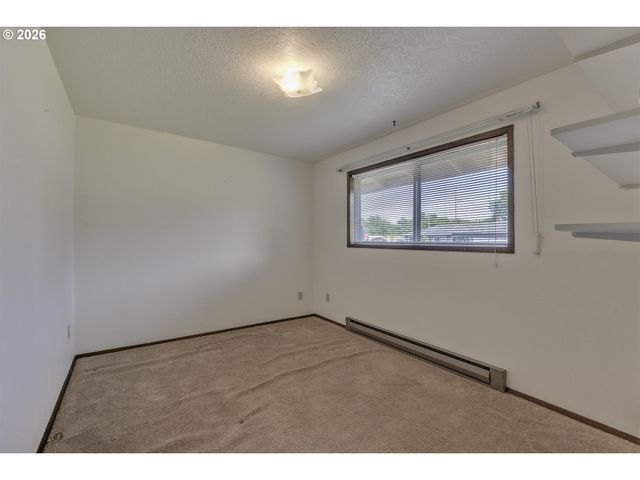 21830 Sw BLAINE St, Beaverton, OR 97003