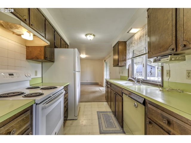 21830 Sw BLAINE St, Beaverton, OR 97003